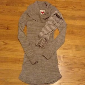 ❌SOLD BUNDLE❌Junior's Sweater Dress Matching Scarf