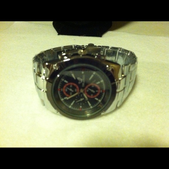 Watch - Picture 2 of 2