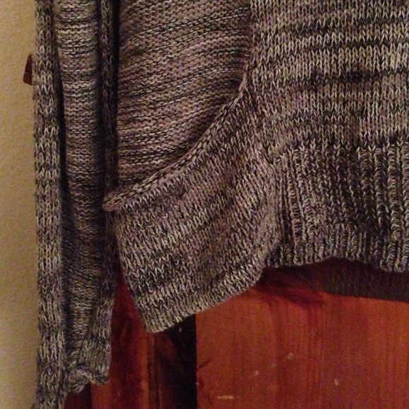 🚫BUNDLED🚫Cropped Heathered Sweater with Pockets - Picture 2 of 3
