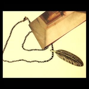 Cute feather necklace