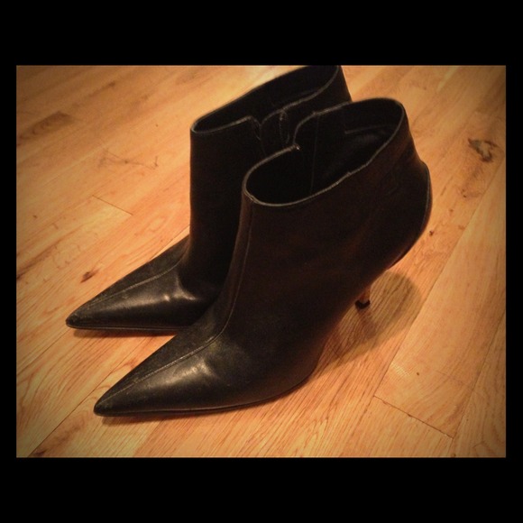 Ankle high Gucci boots