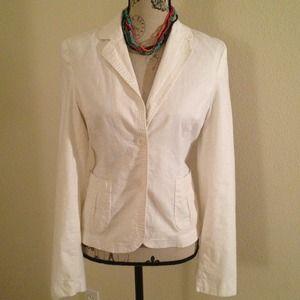 🎀Sold🎀 Bundle @tggreen Esse little white jacket!