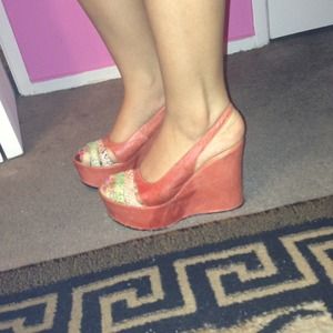 Orange wedges from Israel