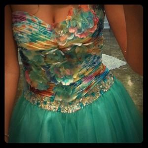 Beautiful homecoming dress