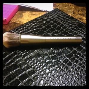 Urban decay good karma optical blurring brush