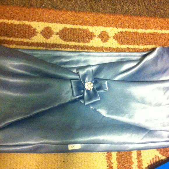 Light blue silk shoulder wrap