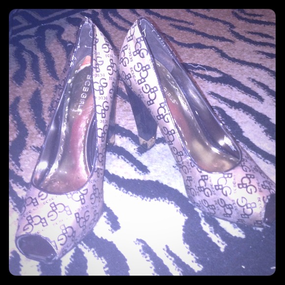 BCBG heels