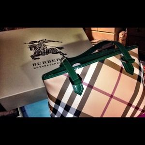Burberry Veridian Green Nova bag