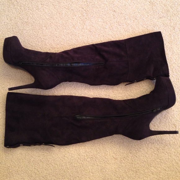 🚫BUNDLED🚫 🎉HP Charles David OTK Boots🎉 - Picture 2 of 4