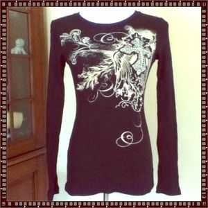 🚫Sold in Bundle🚫✨NWOT✨Long Sleeve T-shirt