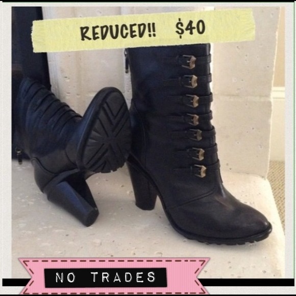 Boots - 🎉HOST PICK 🎉 B Makowsky Collin ankle Boot