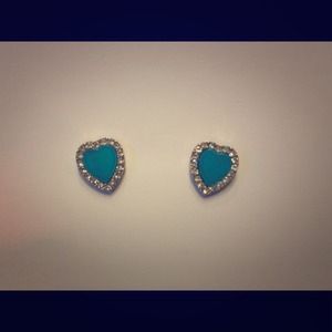 Adorable teal heart earrings - new