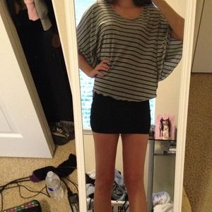 Gray and black loose shirt