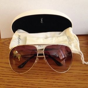 🚫SOLD🚫YSL Aviator Sunglass