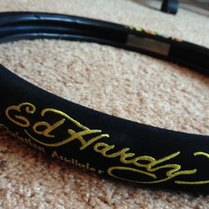 Ed hardy steering wheel cover