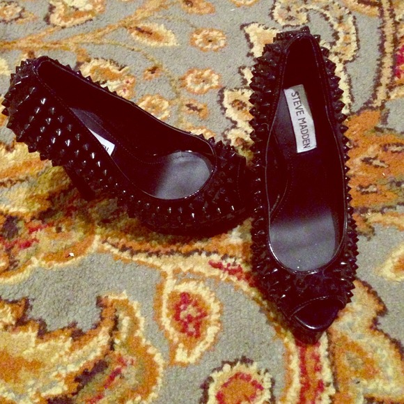 Steve Madden spike heels