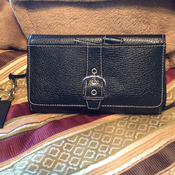 Black wallet/ clutch