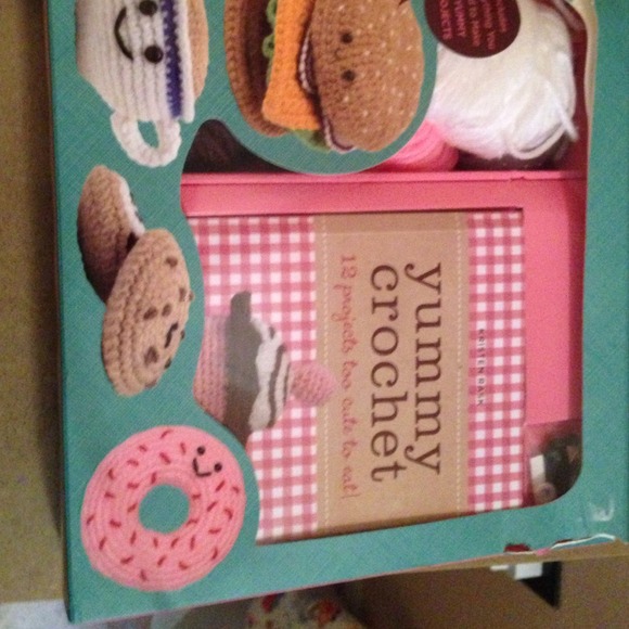 Crochet kit ON hold for @juliemosele