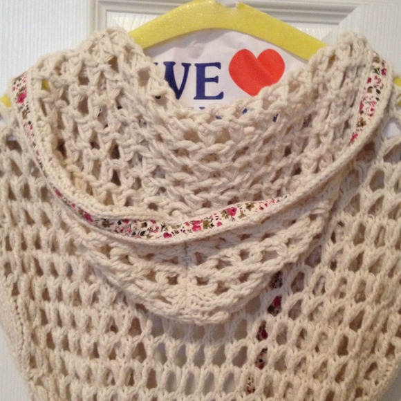 Beautiful knit top - Picture 4 of 4