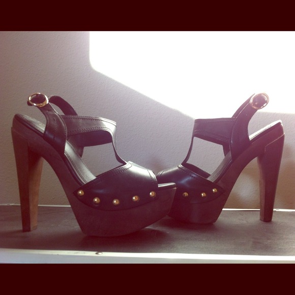 🎉Host Pick🎉Bakers Stinger Platforms
