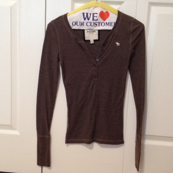 Abercrombie long sleeve T-shirt
