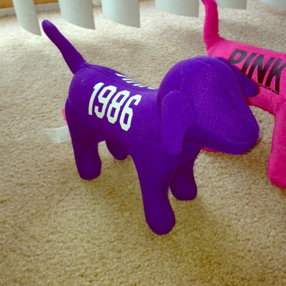 VS Pink doggies