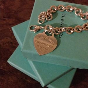 Return to Tiffany heart tag bracelet