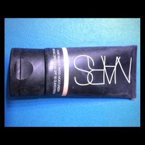 NARS tinted moisturizer in Alaska light