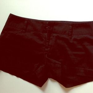 Black Guess shorts