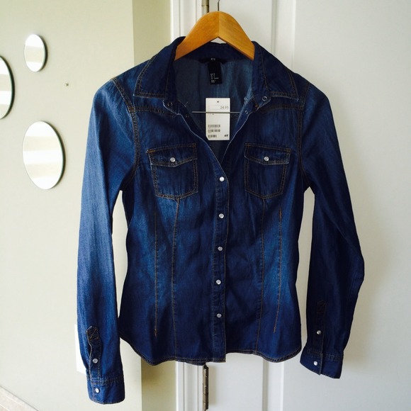 H&M Denim - Host pick! 🎉 H&M denim button shirt