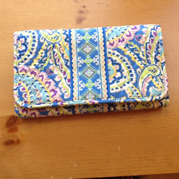 New Vera Bradley CD/DVD case