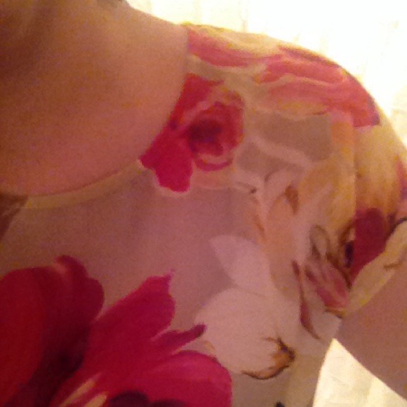 Top - Picture 2 of 3