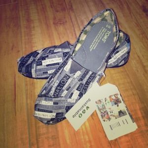 TOMS - vegan - sustainable! Journey/ destination