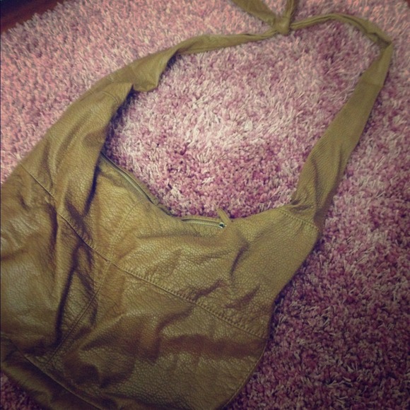 Shoulder bag