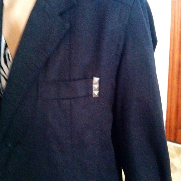 Guess Brand Boyfriend Jacket - Picture 3 of 4