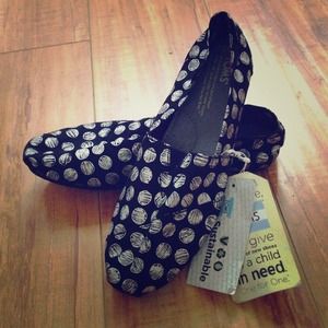 TOMS classics silver dot