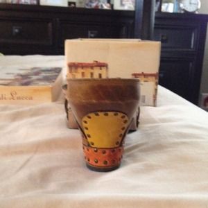 Diego di Lucca leather thong sandals.