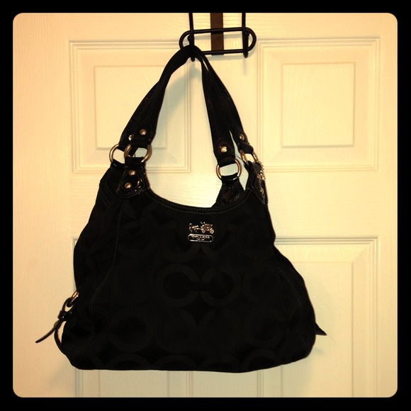 ✨Priced To Sell!!  ✨ authentic coach