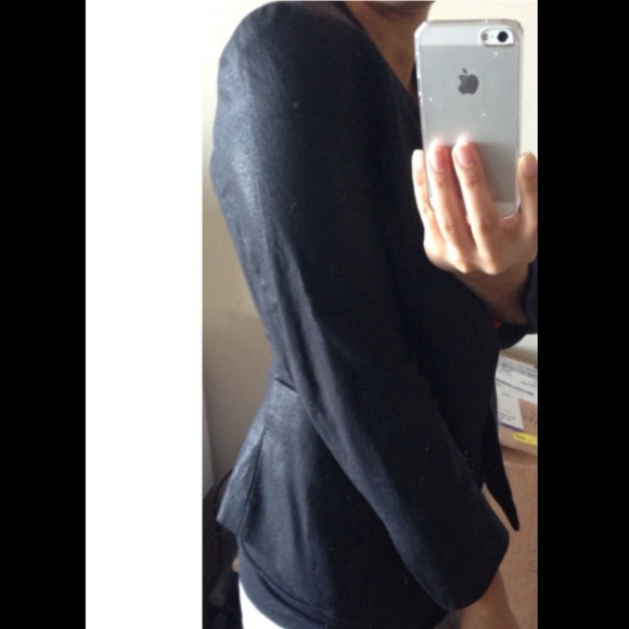 SOLD IN BUNDLE🎉My first HP!!! 10/28 🎉H&M blazer - Picture 2 of 4