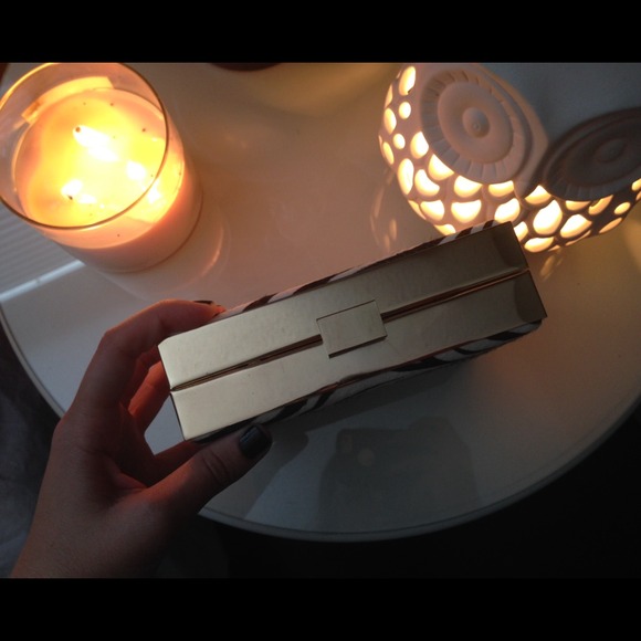 ❌SOLD❌ Animal Print Minaudière - Picture 2 of 4