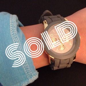 SOLD 🎉 Michael Kors Gray & Gold Chronograph Watch