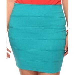 Panel skirts (red and blue)