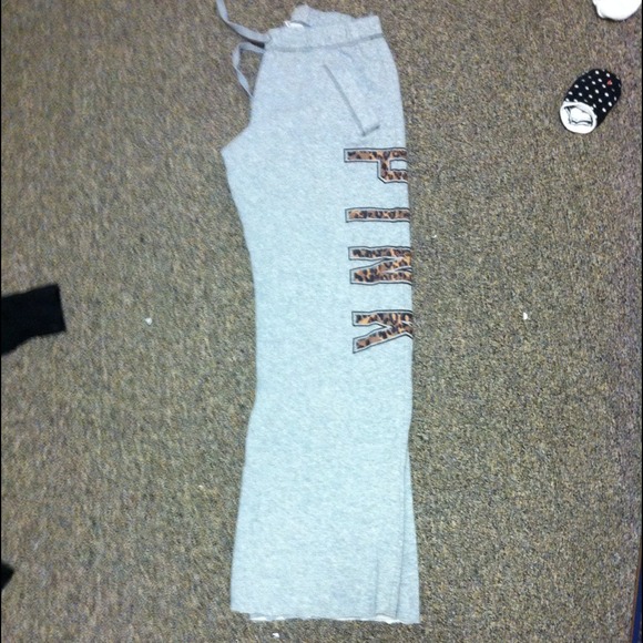 ❌❌HOLD!❌❌❌VS PINK Boyfriend Sweats