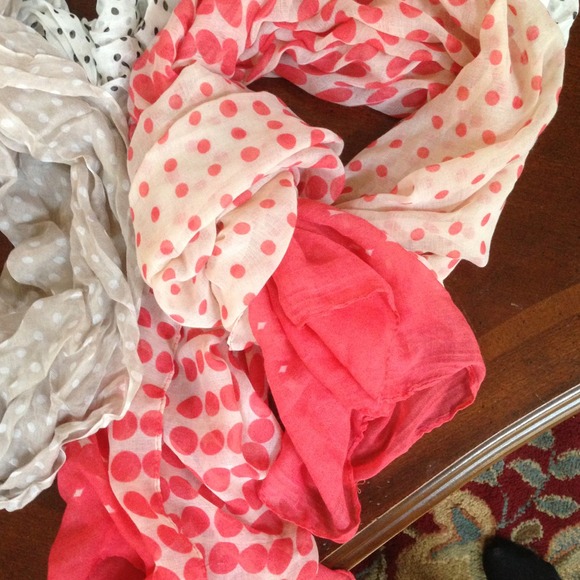 Scarves - Picture 2 of 4