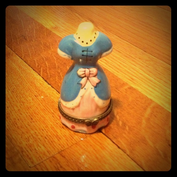 Jewelry box