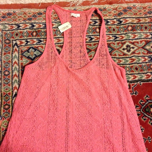 ❌❌SOLD❌❌Coral lace racerback tank too