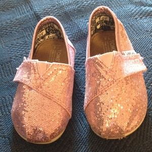 Toms toddler ⛔️No PayPal