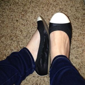 J Crew Black leather/ivory patent toe flats