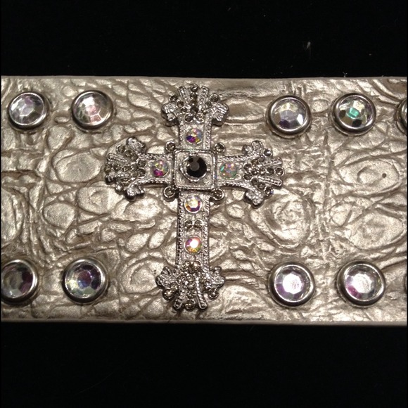 Jeweled Cross Leather Cuff/Silver. Price Firm. - Picture 3 of 4