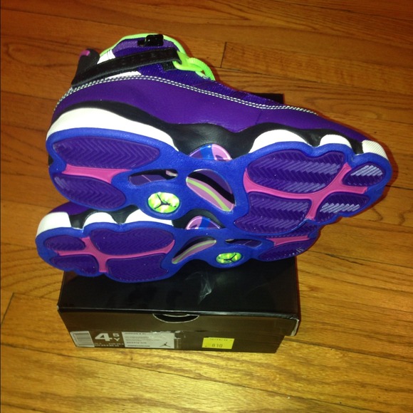 NIKE AIR JORDAN 6 RINGS (BEL-AIR) Size :4.5 GS NIB - Picture 2 of 4
